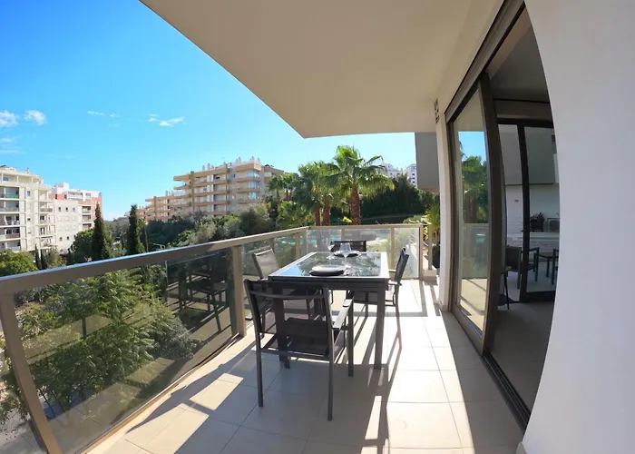 Oasis By Templesuites - Da Rocha Apartment